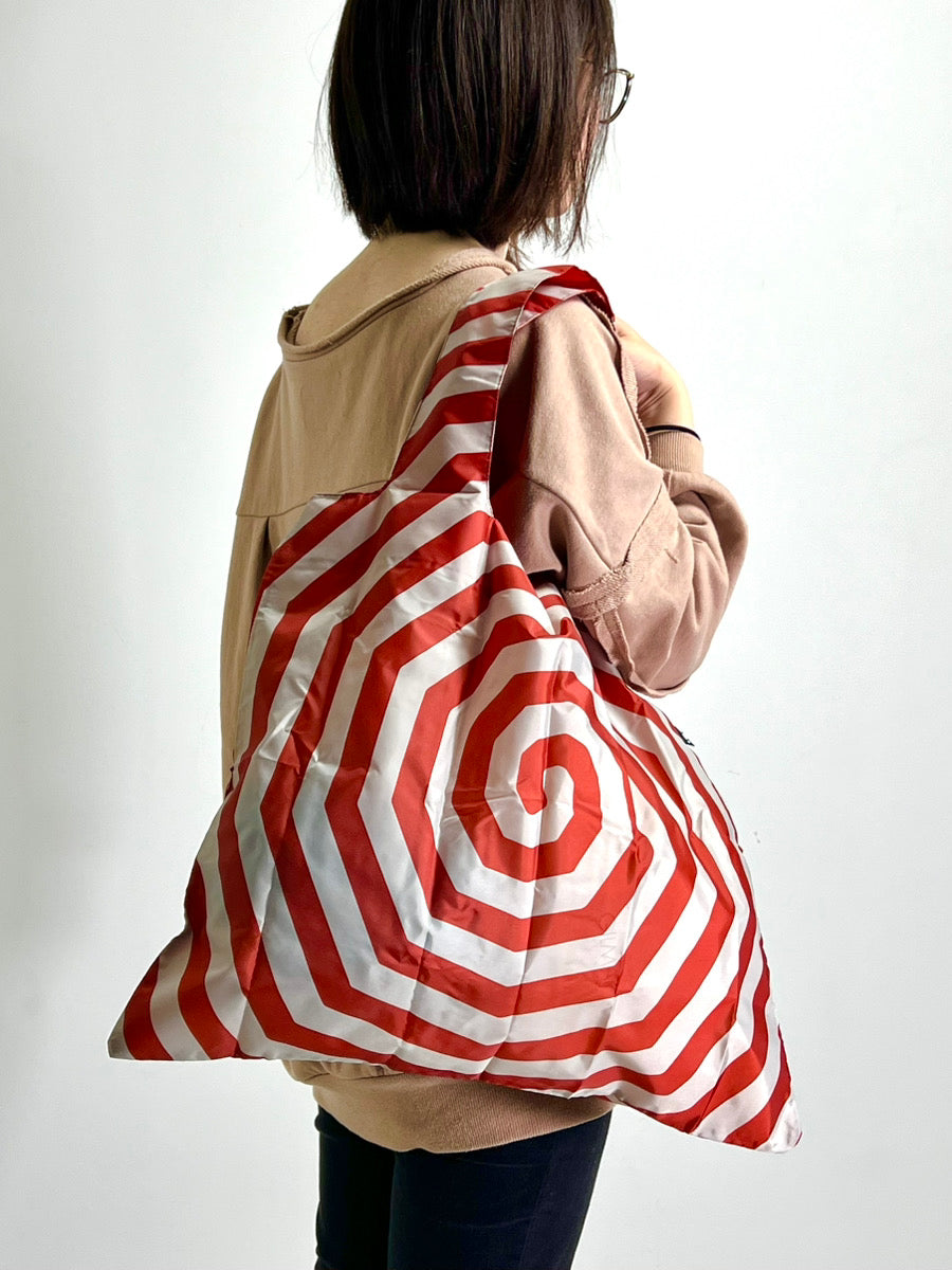 【LOQI】MUSEUM Collection LOUISE BOURGEOIS Spirals Red Recycled Bag LB.SR